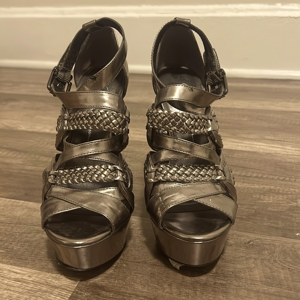 Brand new, Jessica Simpson size 6.5 darling, platform helped sandals!!!